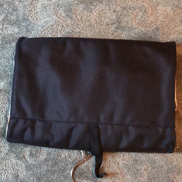 Toiletry holder - Picture 6 of 7